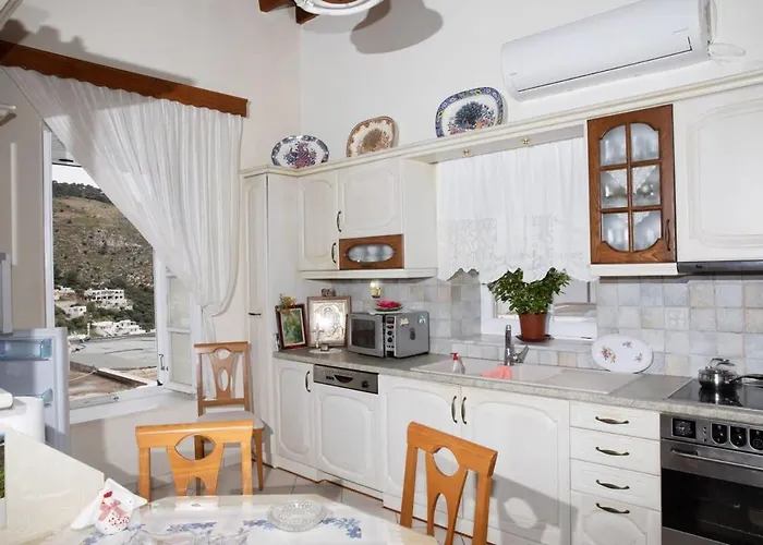 Daire Neoclassical Splendor Unique Experience In Leros