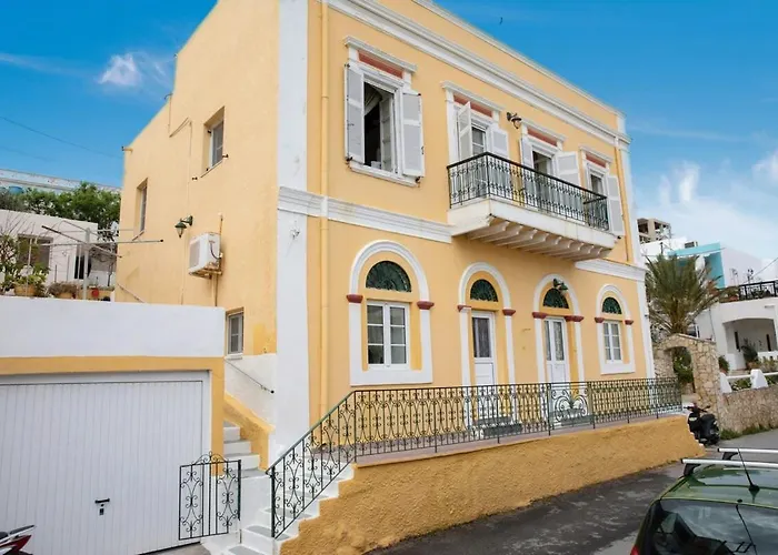 Neoclassical Splendor Unique Experience In Leros Daire