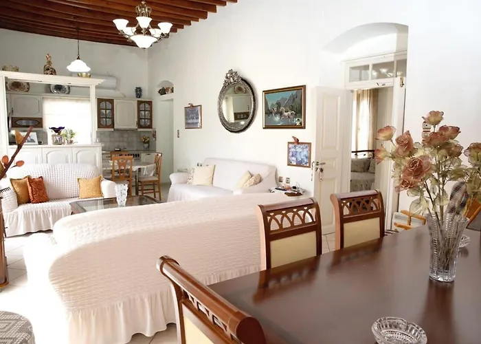 Daire Neoclassical Splendor Unique Experience In Leros